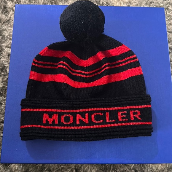 Moncler Ski Cap. Navy Blue/Red. OS. - Picture 1 of 5